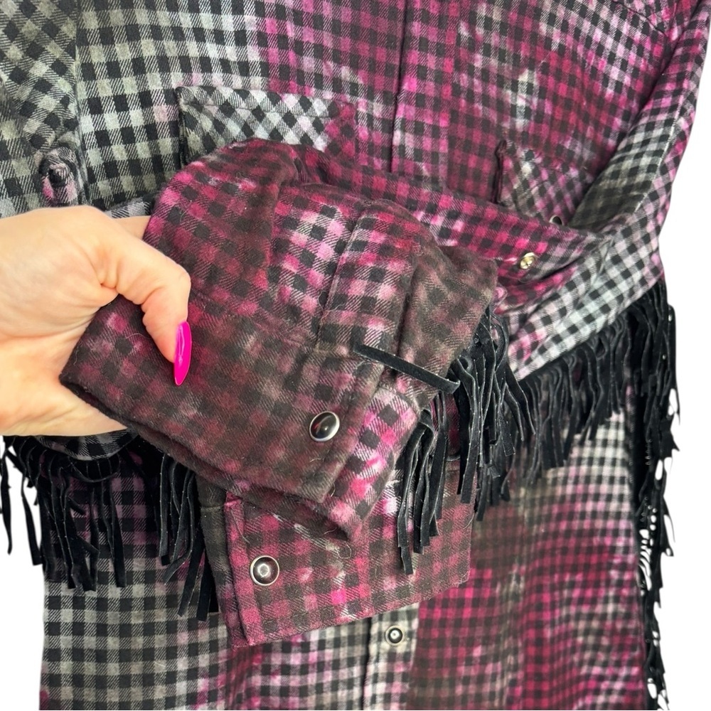 The Nu Vintage Women’s Medium Dyed Black & White Check Pearl Snap Shirt Fringe - Picture 3 of 9
